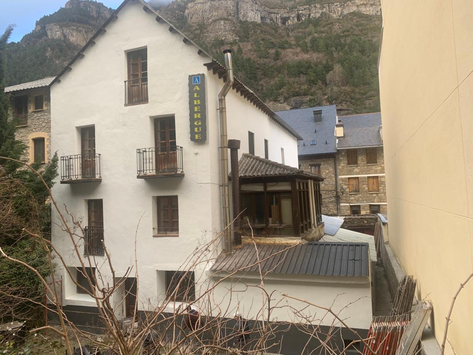 Albergue-Refugio Sargantana Канфранк Екстер'єр фото
